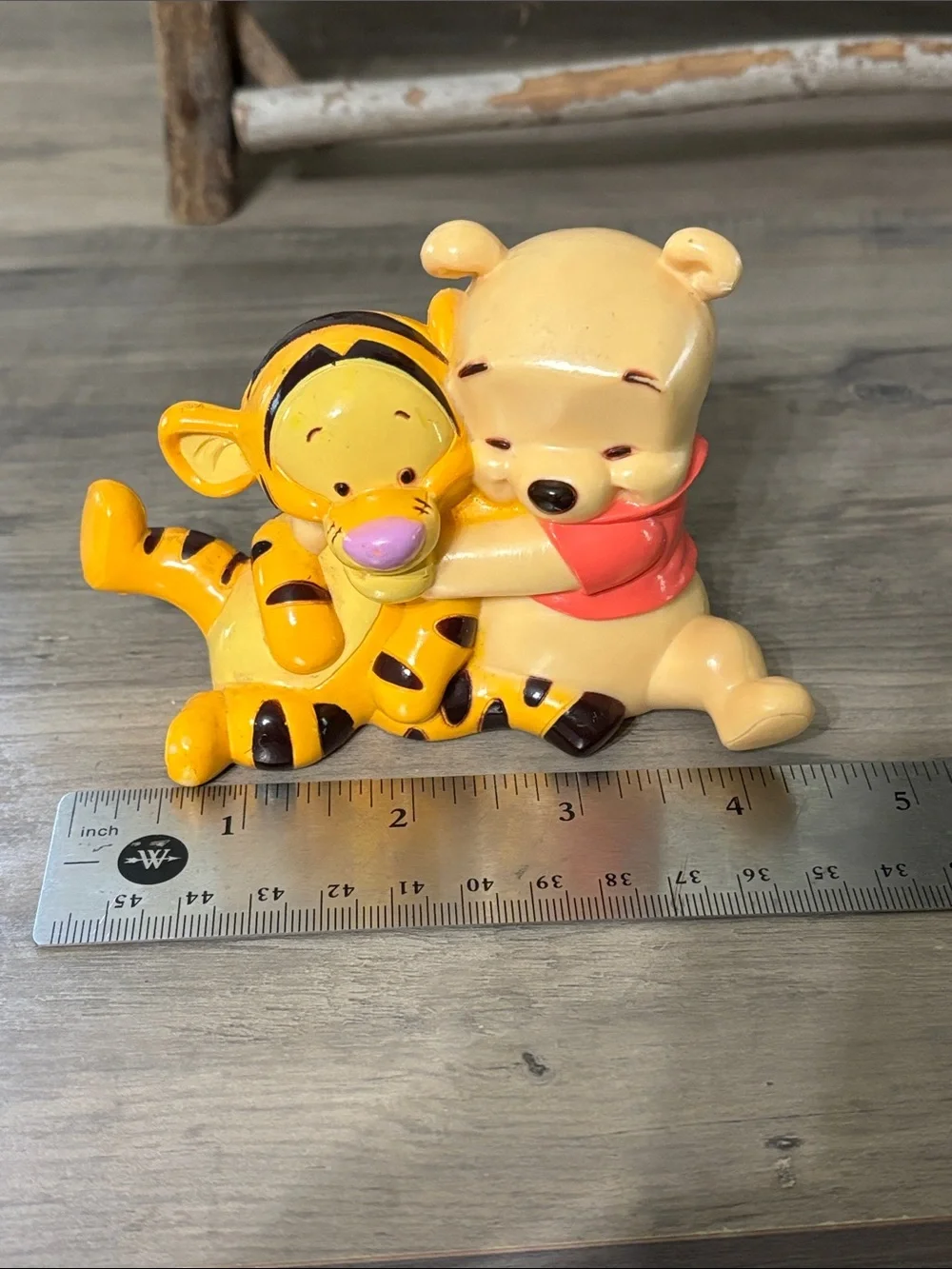 VTG Baby Tigger Hugging Pooh Bear Collectors Piece Disney Decopac Rubber Figure